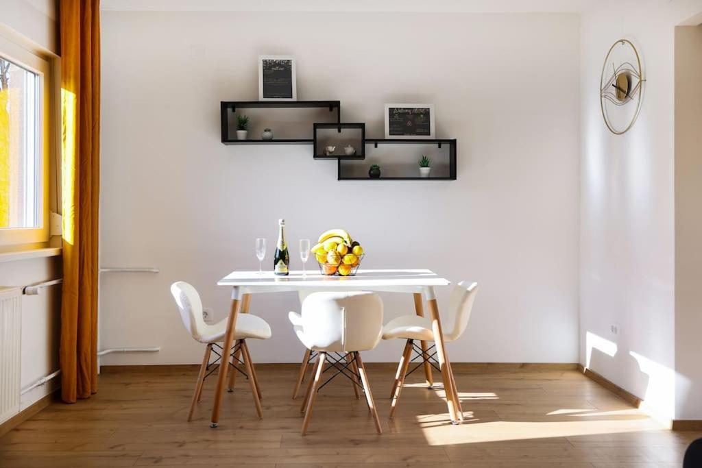 Cozy Enigma: Elegant Haven 1bdr *