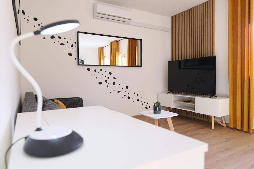 Apartment Cozy Enigma: Elegant Haven 1bdr