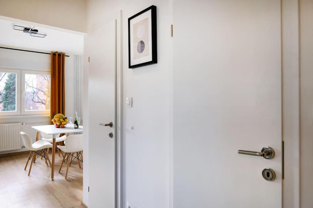 Cozy Enigma: Elegant Haven 1bdr Zagreb